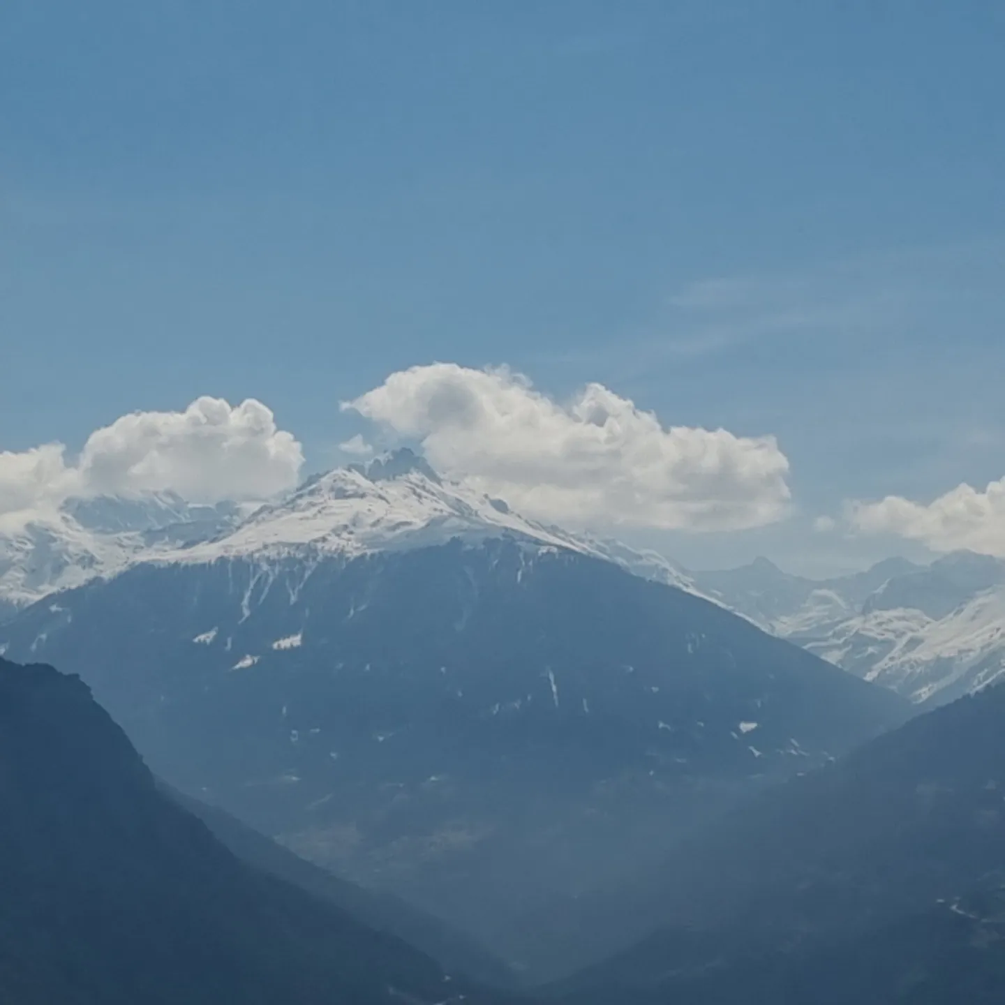 AYENT
Splendid individual villa
Exceptional view - Photo 1 of 8