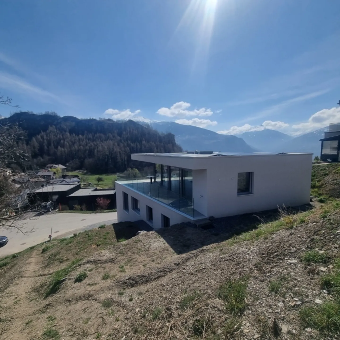 AYENT
Splendid individual villa
Exceptional view - Photo 3 of 8