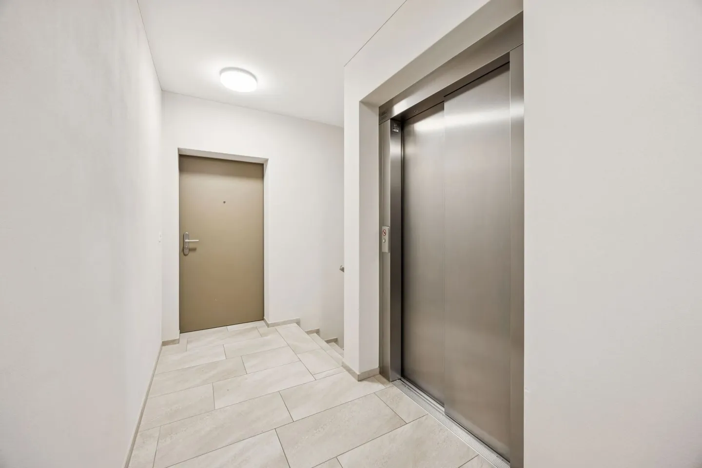 Duplex Moderno con Vista Mozzafiato - Foto 4 di 14