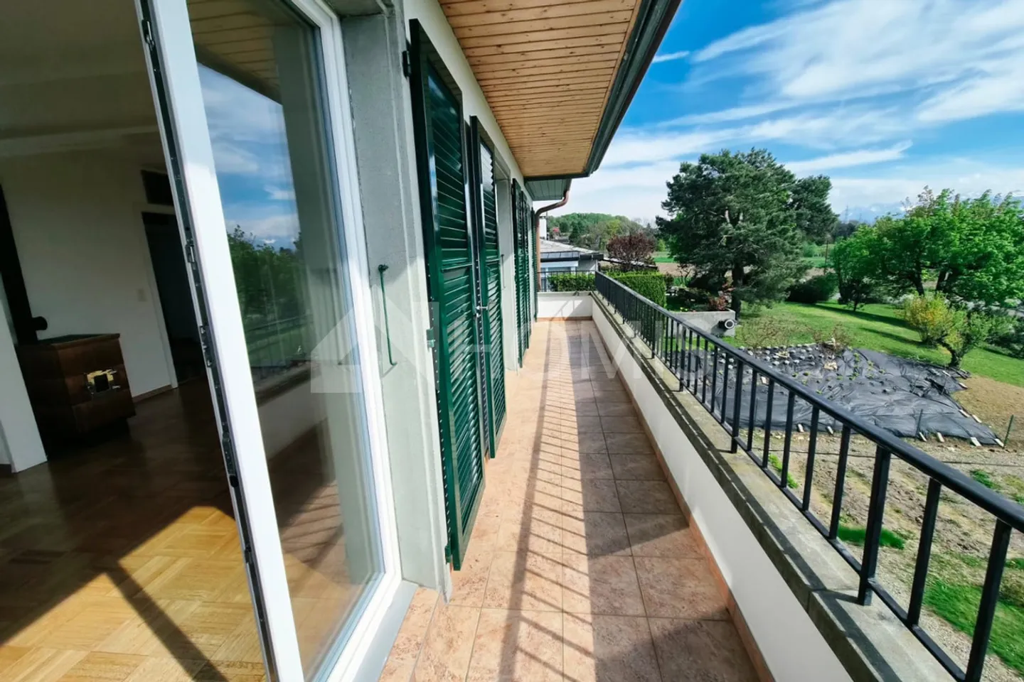 Spacious 3.5 rooms with balcony and lake view - Photo 8 of 8