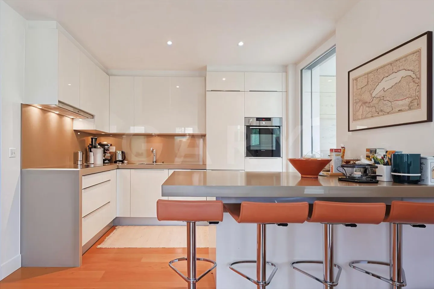 Spacious 4-room apartment with terraces. - Photo 3 of 8