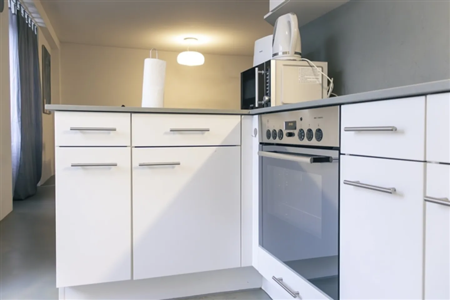 🏡Ampio appartamento arredato di 3,5 stanze a Zurigo Altstetten (vicino a Zurigo-Binz) - Foto 9 di 13