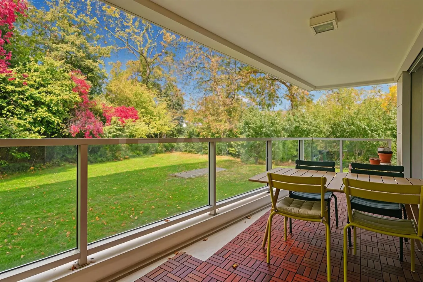 Spacious 4-room apartment with terraces. - Photo 4 of 8
