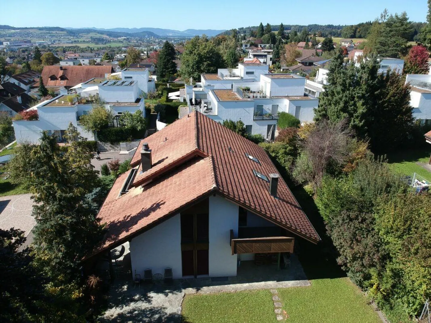 Casa unifamiliare con carattere e vista panoramica - Foto 3 di 30