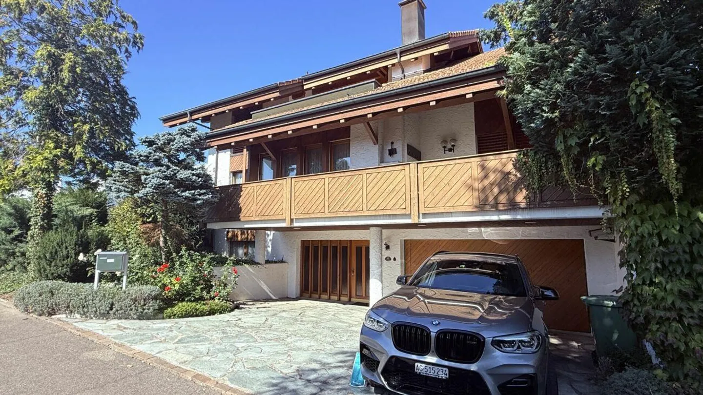 Casa unifamiliare con carattere e vista panoramica - Foto 5 di 30