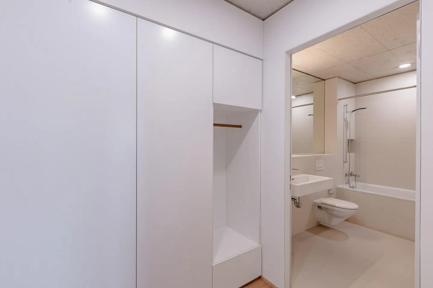 Appartamento moderno in città - Foto 4 di 4