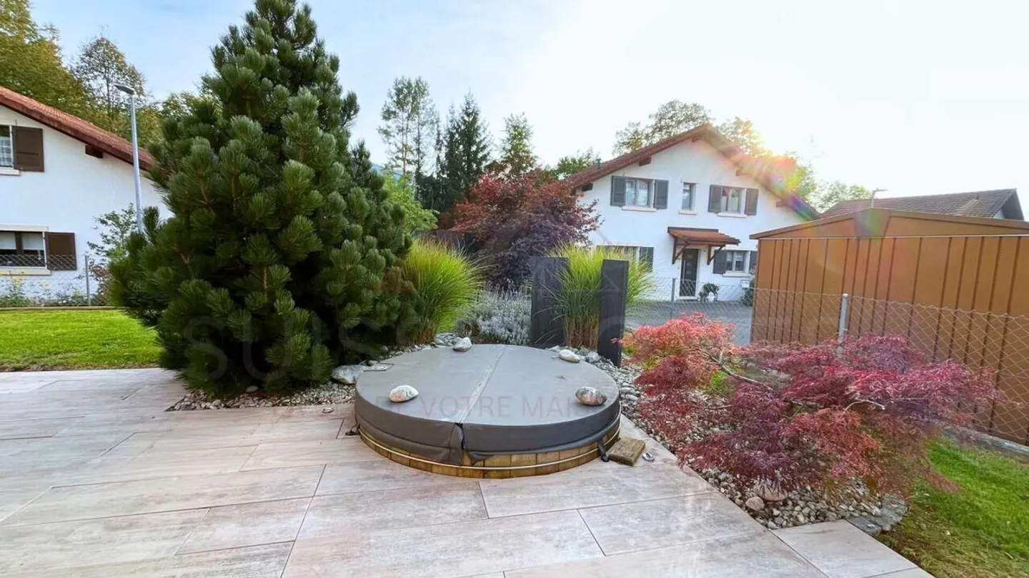 Opportunità rara a Vicques: casa familiare di 151 m² con giardino, terrazze e bagno nordico - Foto 9 di 18