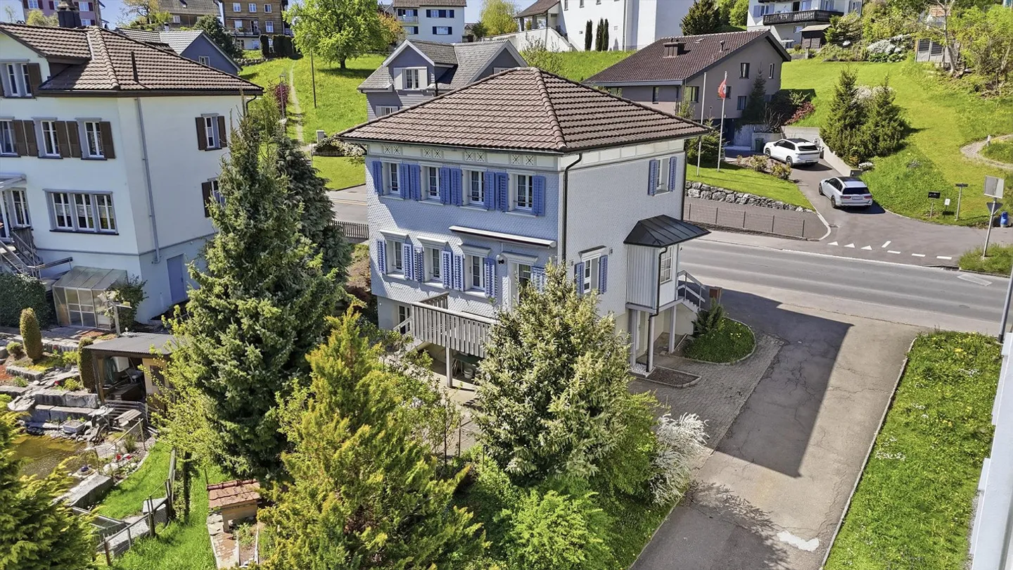 Charmante maison individuelle dans un endroit calme à Kirchberg SG - Photo 1 sur 11