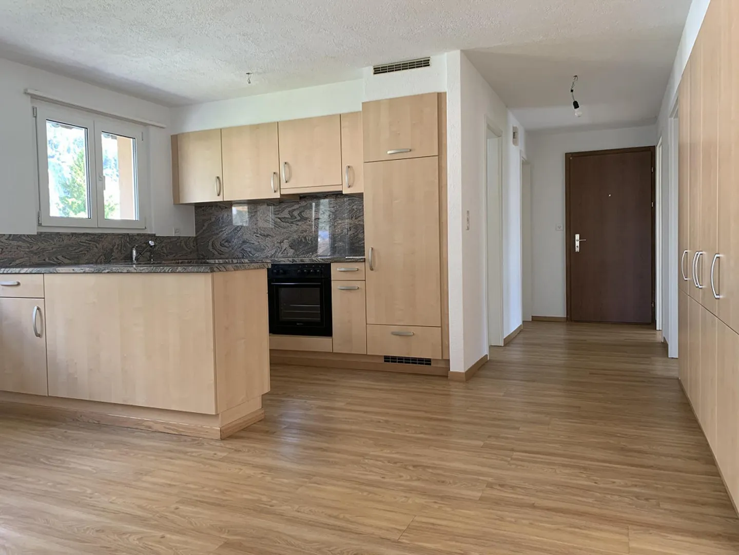 Besonnte 4.5 Zimmer-Wohnung - Foto 1 von 11