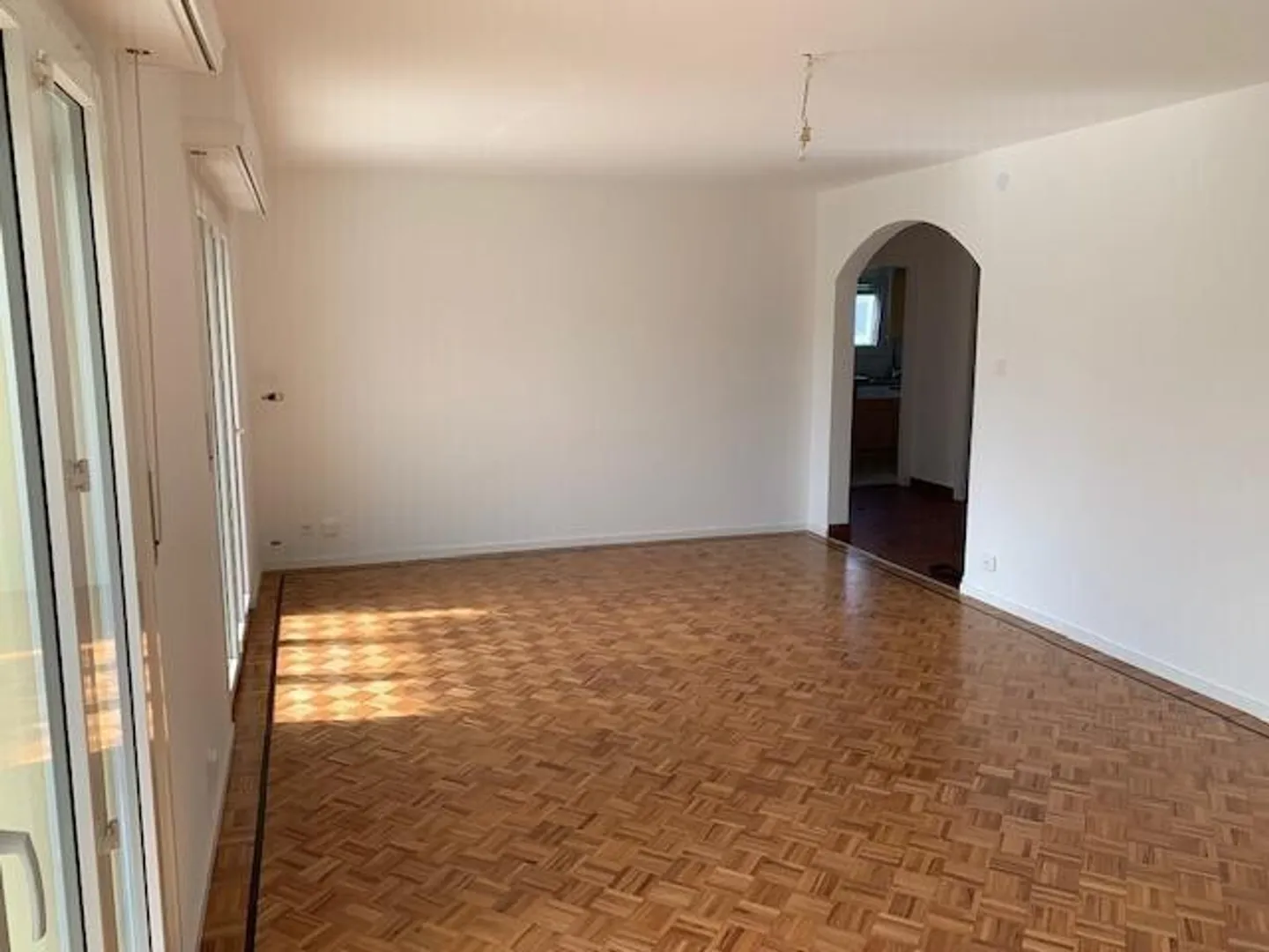 Appartamento di 4,5 stanze in un angolo di verde - Foto 3 di 12