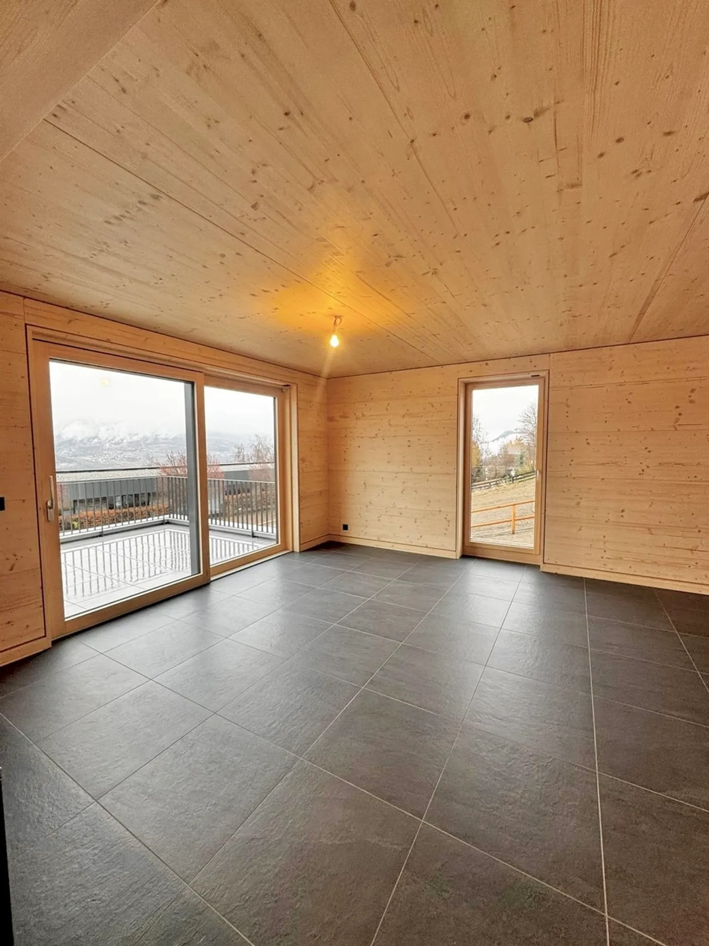 Ökologisches Chalet mit Panoramablick - Foto 9 von 24