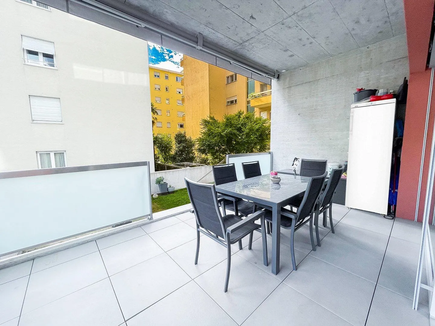 Große 4.5-Zimmer-Wohnung mit Terrasse und privatem Garten - Foto 6 von 13