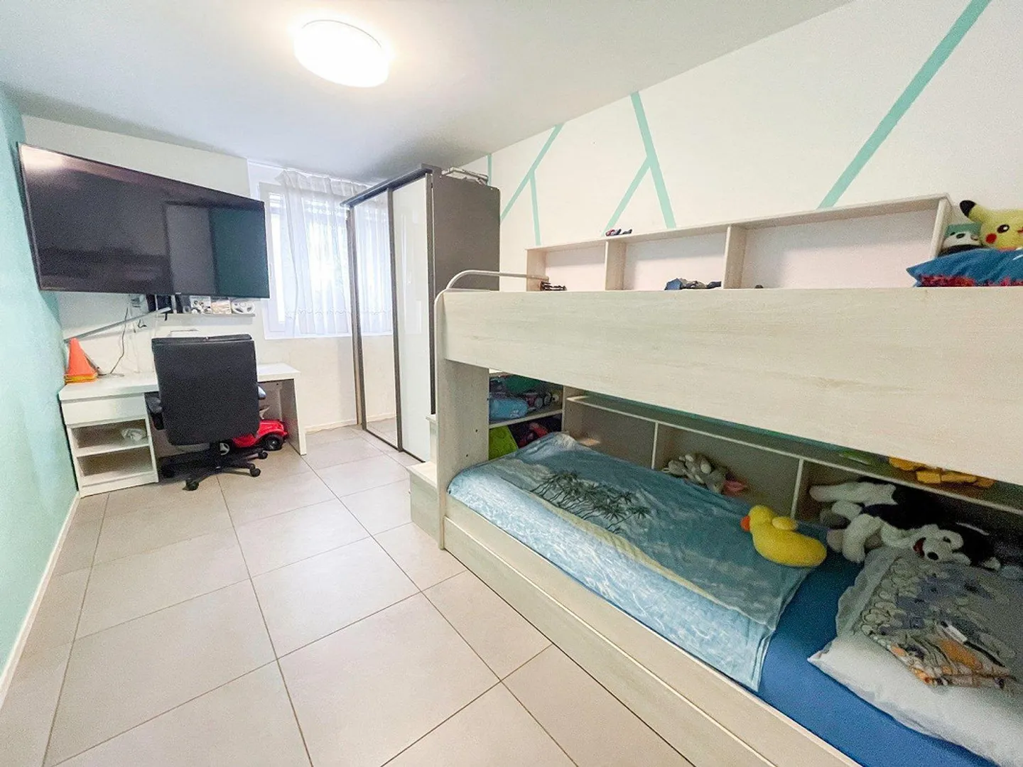 Große 4.5-Zimmer-Wohnung mit Terrasse und privatem Garten - Foto 11 von 13
