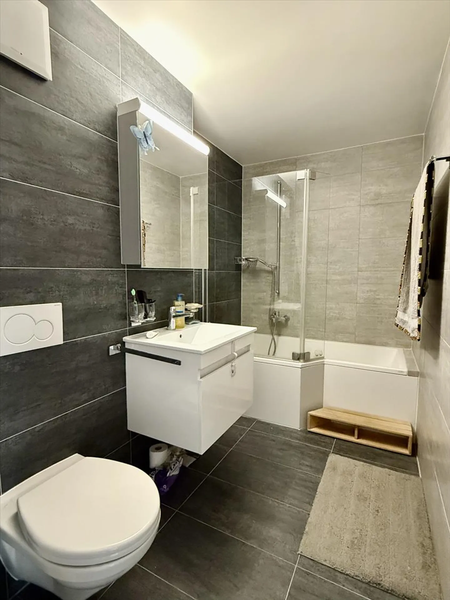 RIVAZ - Bel appartement avec cachet - situé au coeur des vignes à deux pas de la plage de Rivaz - Photo 6 sur 9