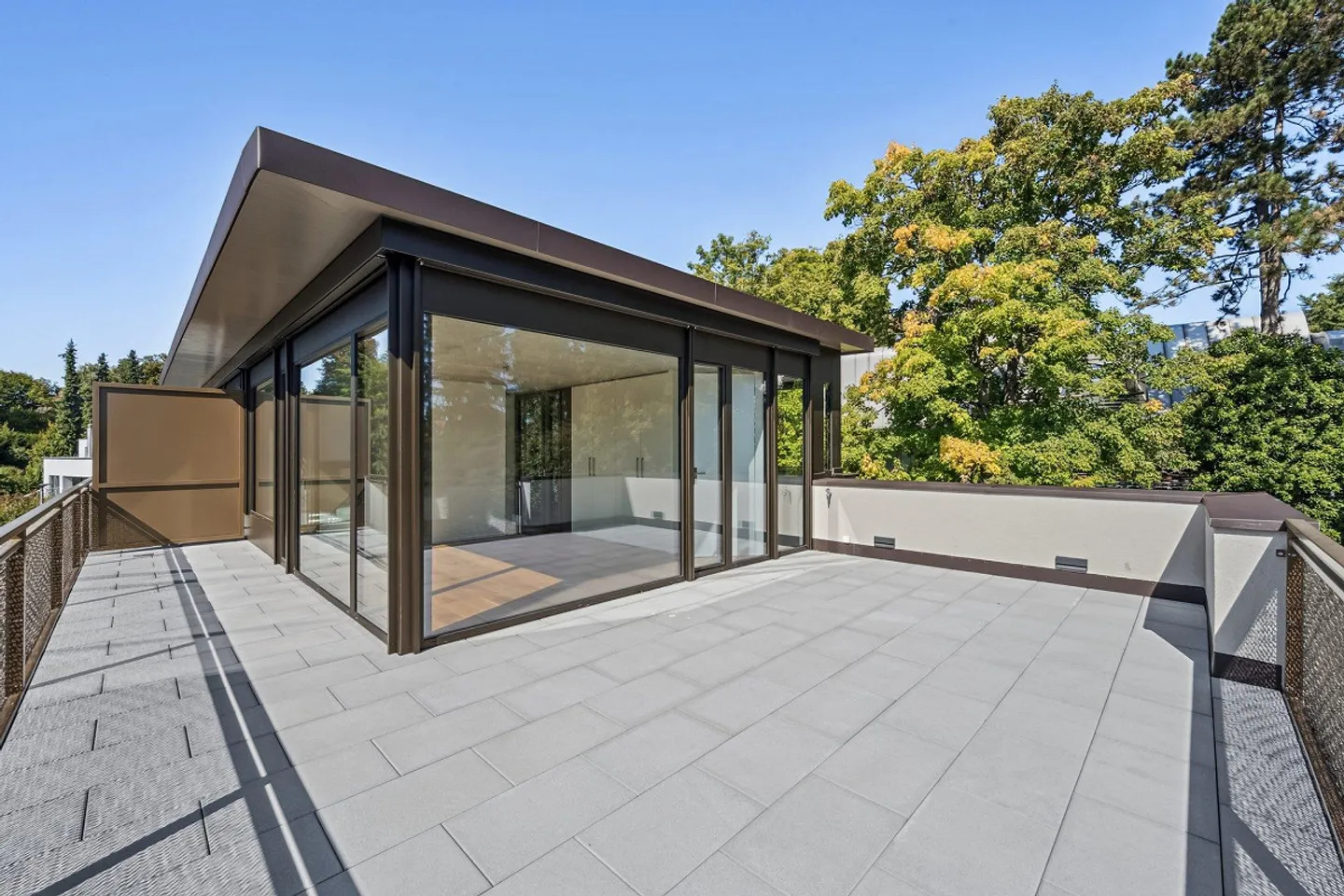 Exclusive Living with Garden and Rooftop Terrace - Photo 12 of 13