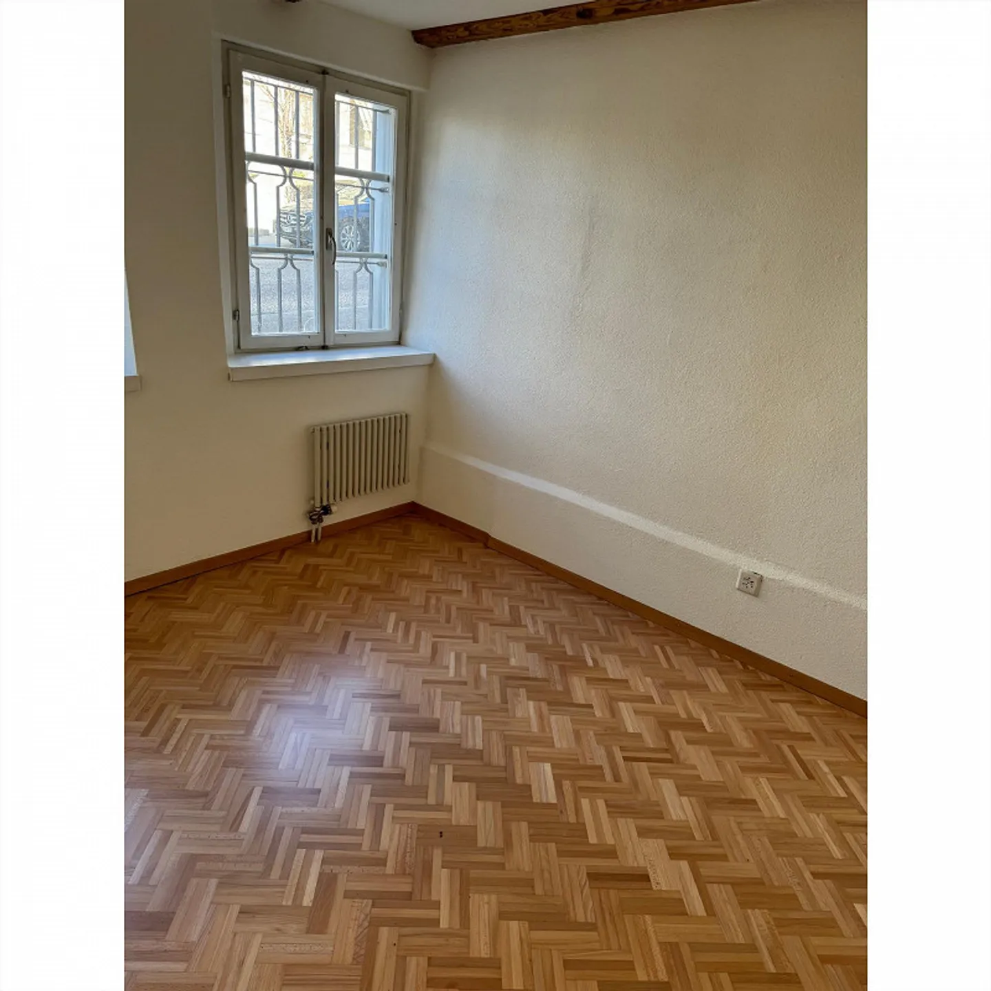 Maison d'angle de 5 pièces au cœur de la ville avec jardin verdoyant - Photo 20 sur 25
