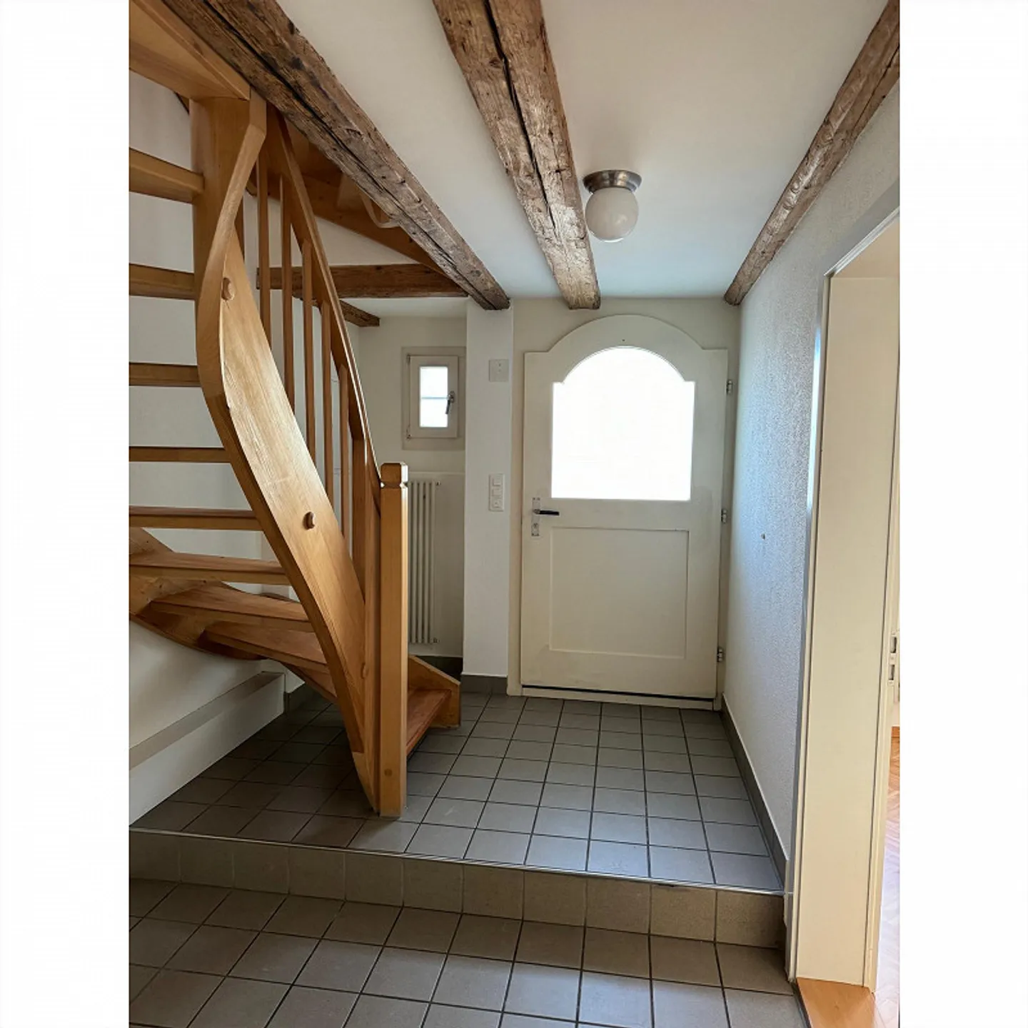 Maison d'angle de 5 pièces au cœur de la ville avec jardin verdoyant - Photo 21 sur 25