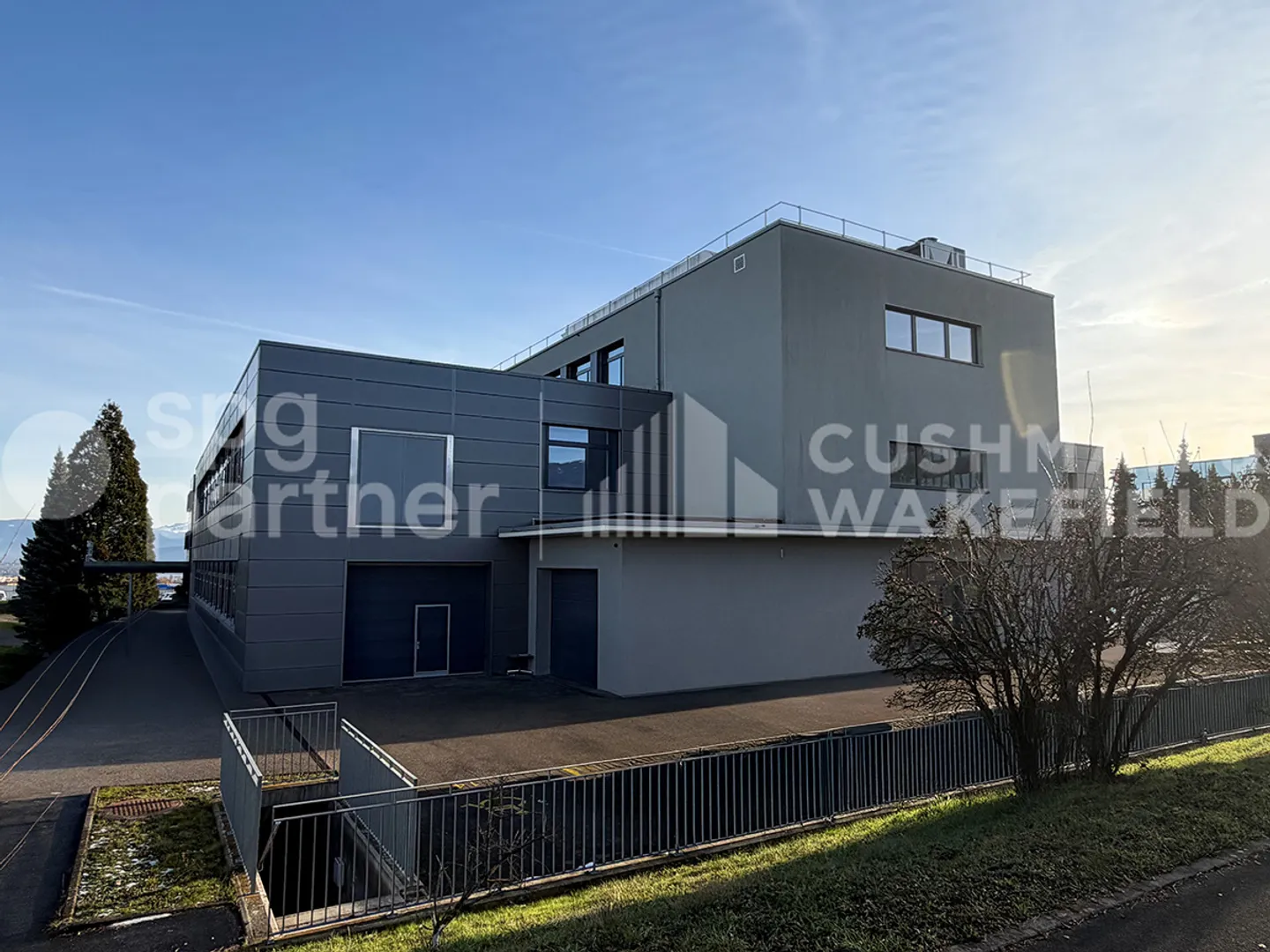Espace industriel spacieux - Photo 1 sur 13