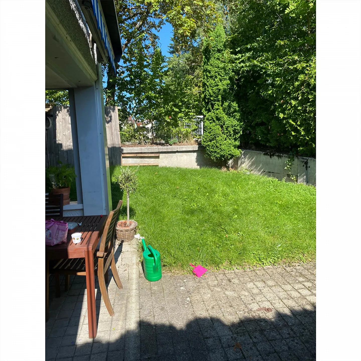 Maison d'angle de 5 pièces au cœur de la ville avec jardin verdoyant - Photo 9 sur 25