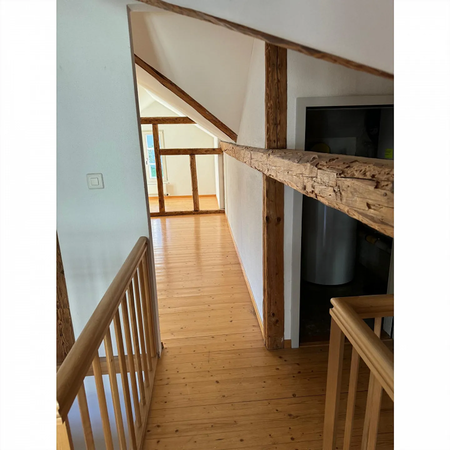 Maison d'angle de 5 pièces au cœur de la ville avec jardin verdoyant - Photo 16 sur 25