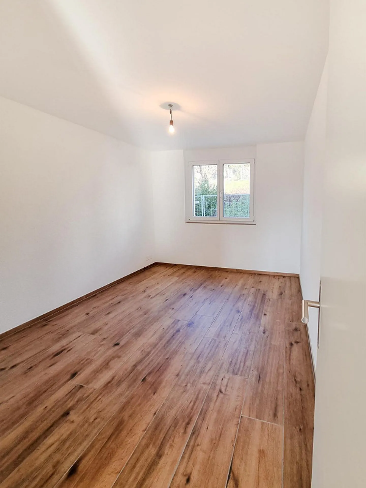 Appartement spacieux de 3,5 pièces avec espace jardin - Photo 6 sur 12