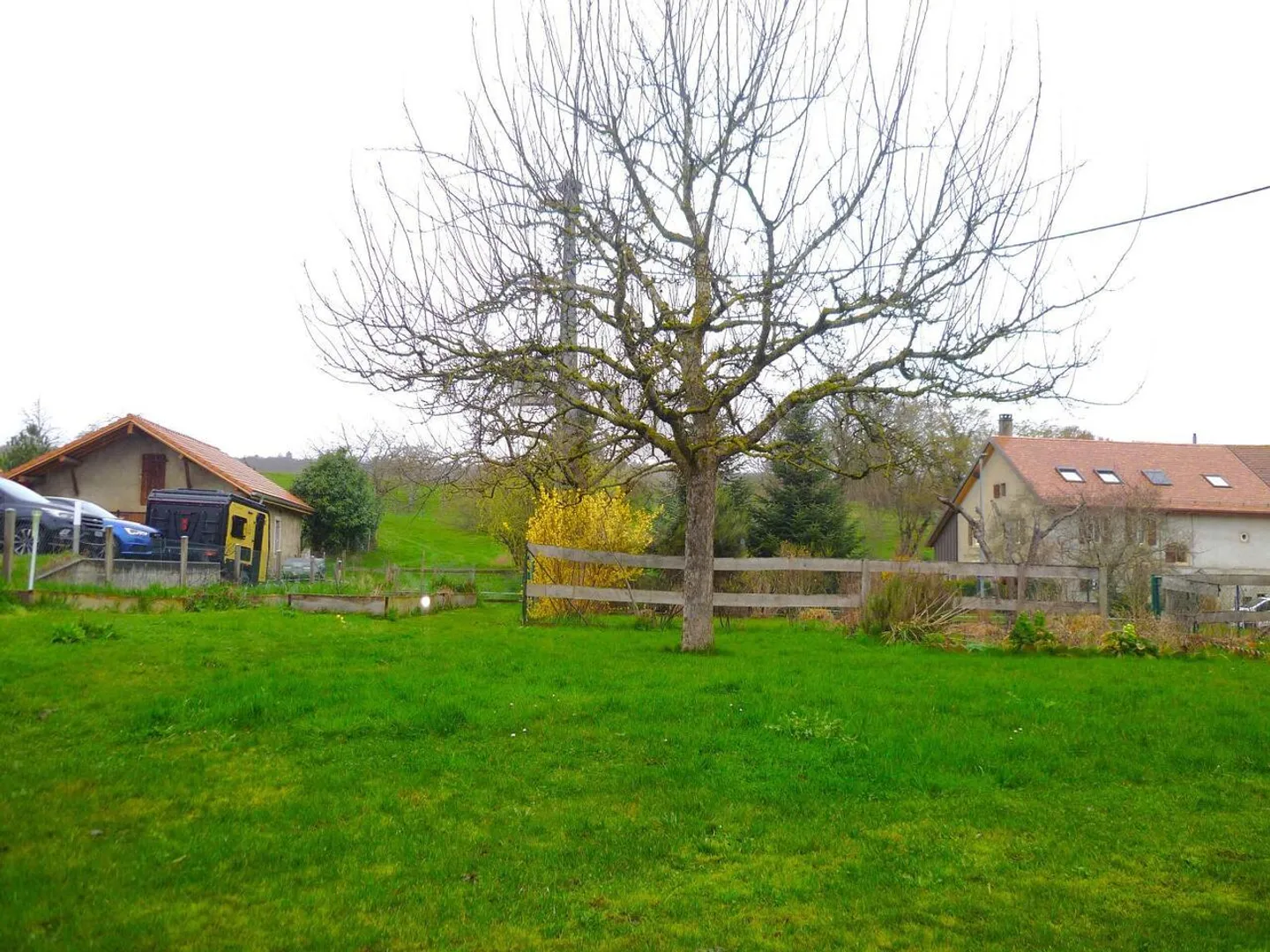 WITH A LARGE GARDEN IN A QUIET LOCATION! - Photo 2 of 6