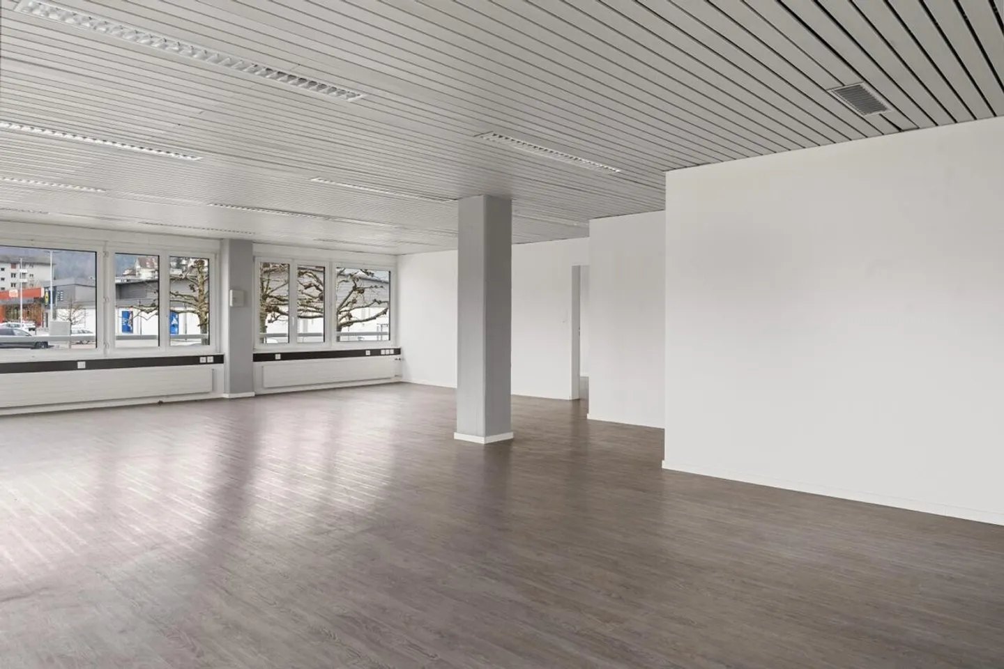 Espaces commerciaux et de stockage attrayants à louer à Trimbach - Photo 7 sur 12