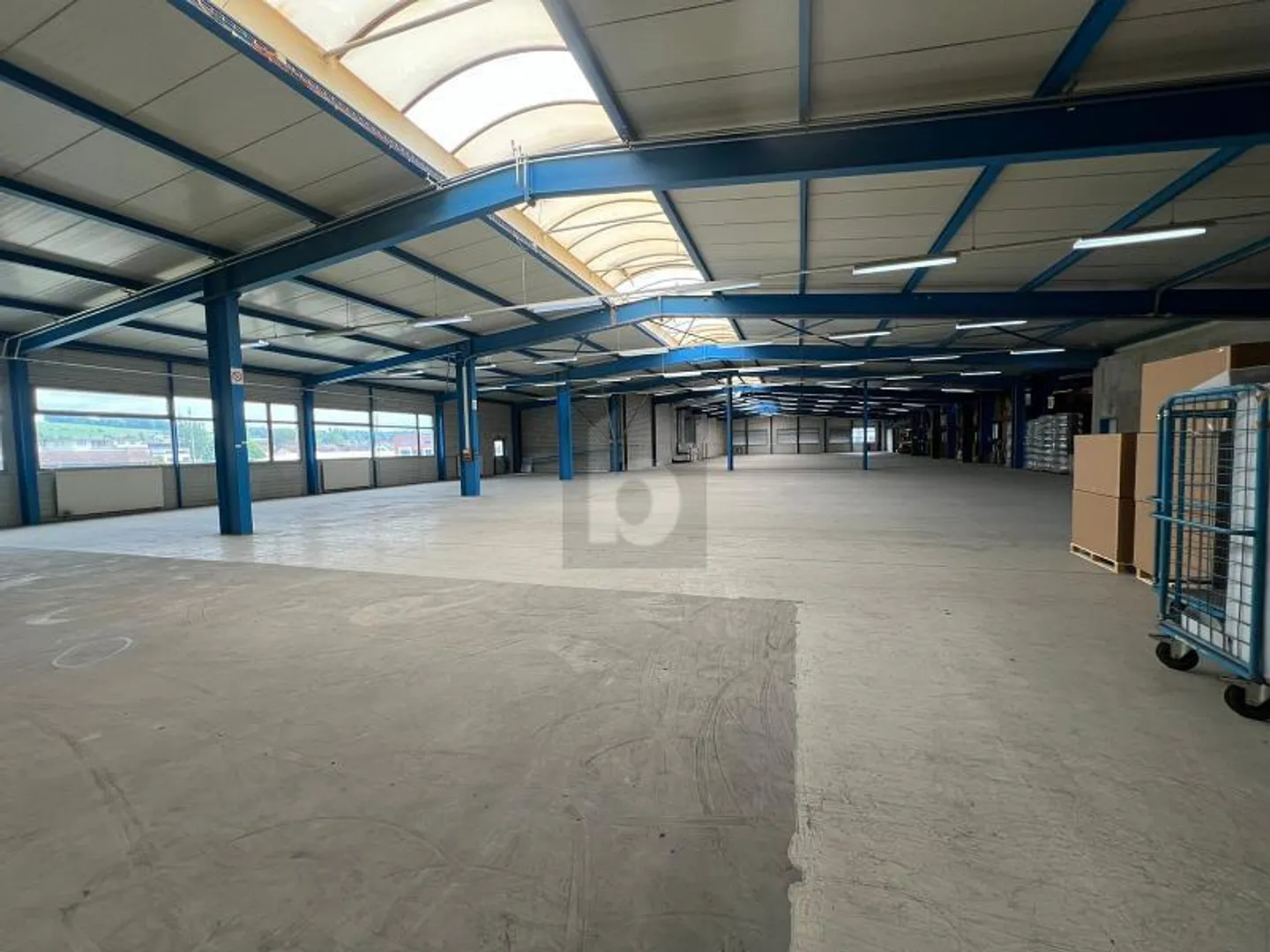 SPACIEUX AVEC BEAUCOUP D'ESPACE DE RANGEMENT - Photo 2 sur 5