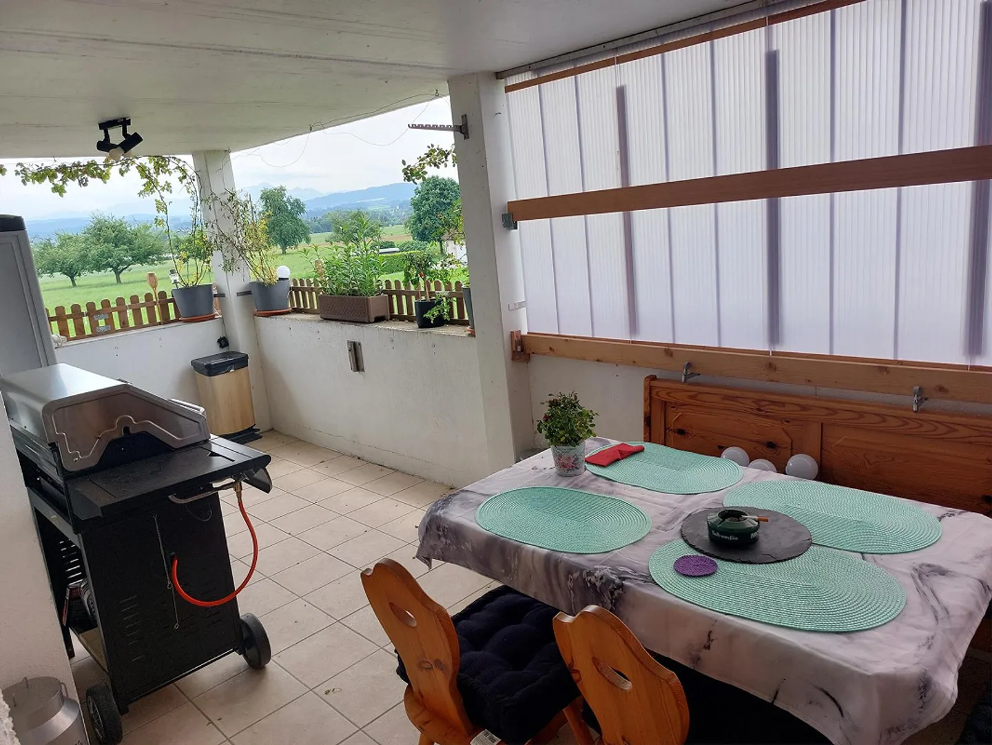 Appartamento luminoso di 5,5 stanze con ampia terrazza - Foto 3 di 10