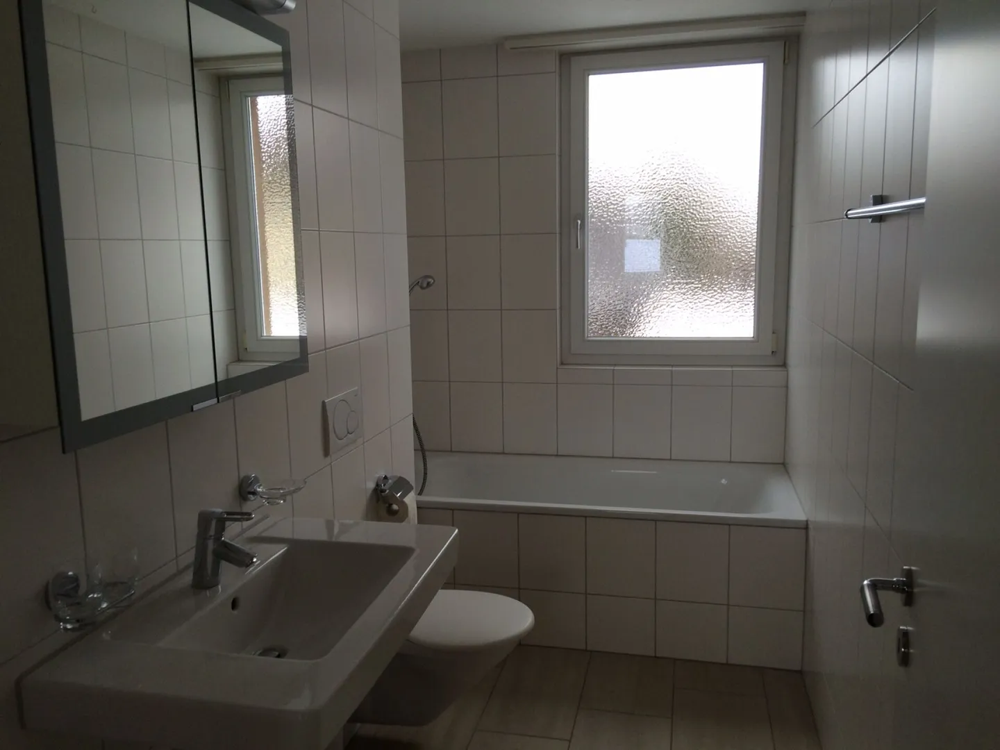 Modern and family-friendly 4 1/2-room apartment - Photo 8 of 10