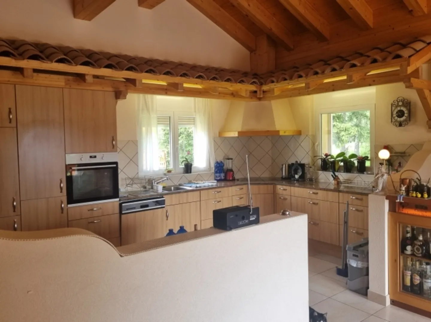 CRANS - MONTANA
Splendid chalet of 3 PPE lots
Quality location - Photo 8 of 11