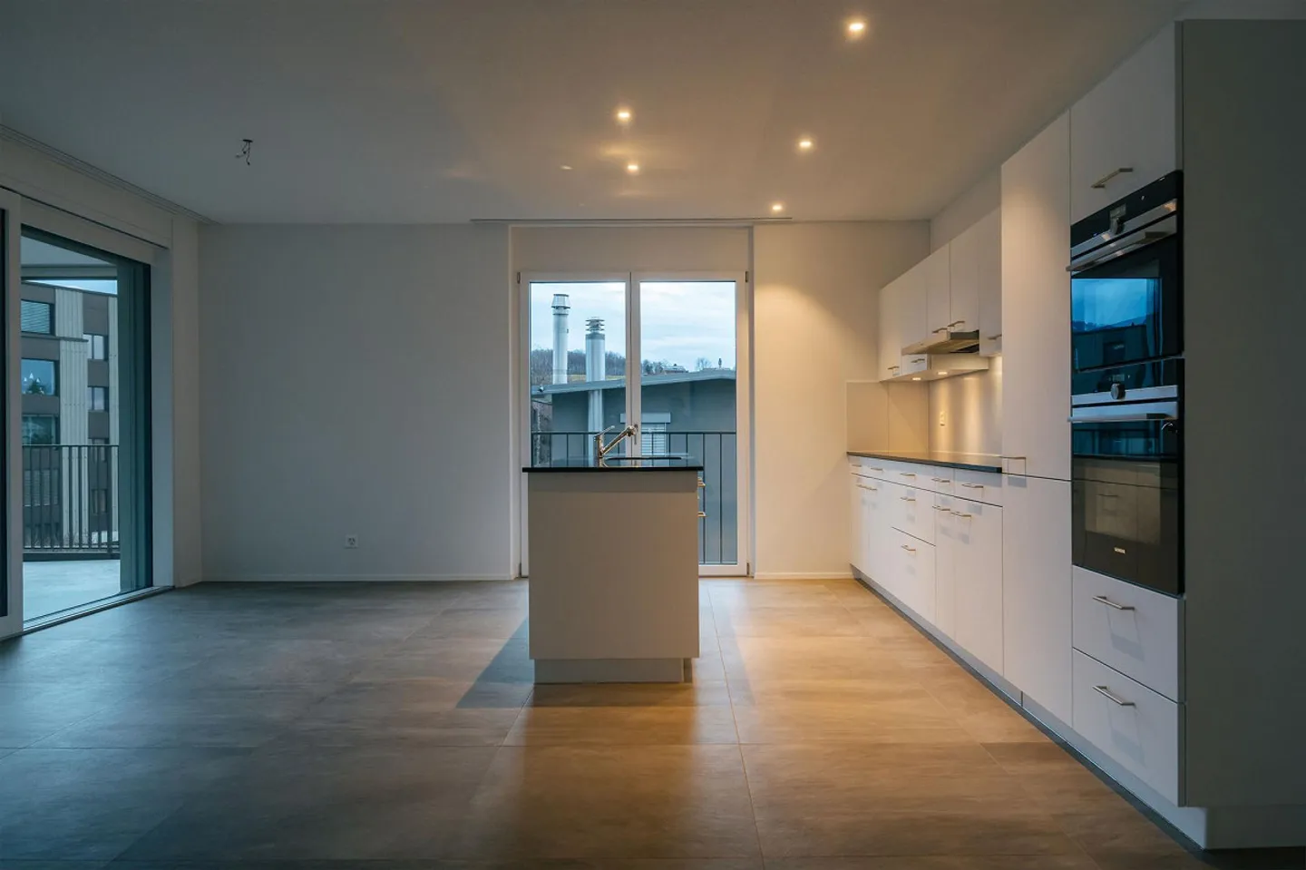 Modern 4.5-room apartment with Swedish stove and large balcony in Uet - Photo 2 of 11