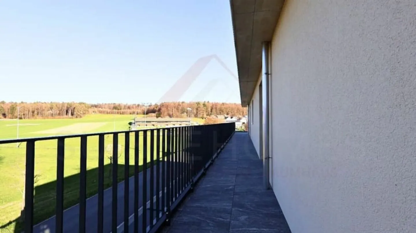 Appartamento attico moderno di 3,5 locali a Gurmels - con terrazza di 45 m² - Foto 10 di 15