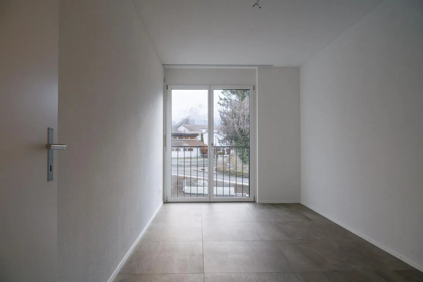Modern 4.5-room apartment with Swedish stove and large balcony in Uet - Photo 8 of 11