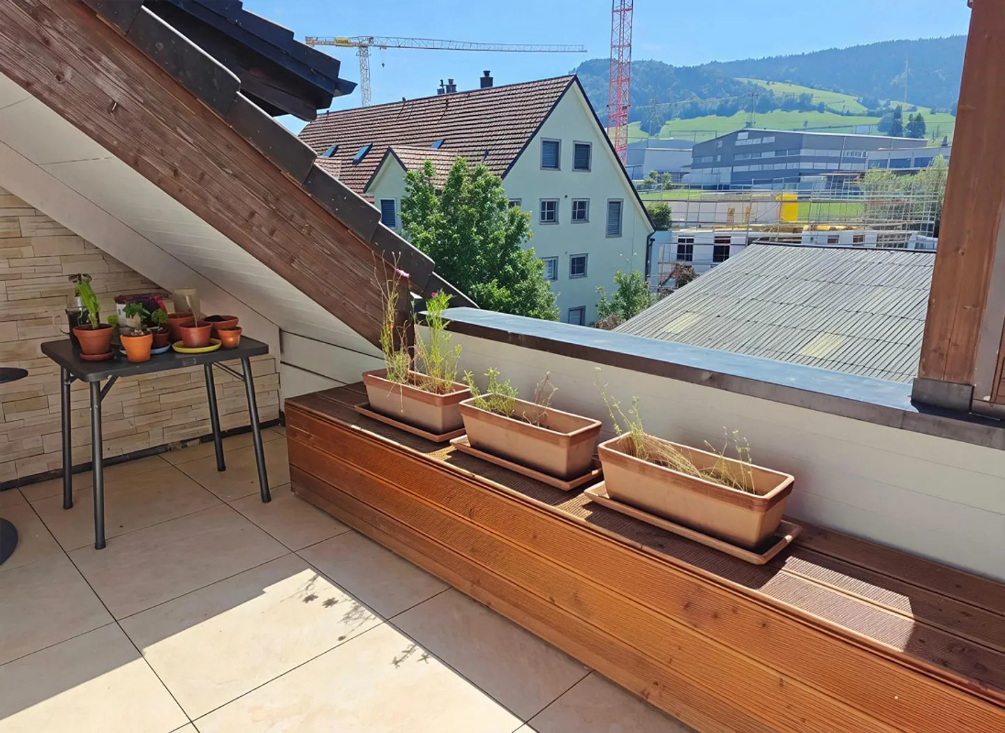 Appartamento 5.5 stanze con ampio soggiorno e balcone - Foto 1 di 11