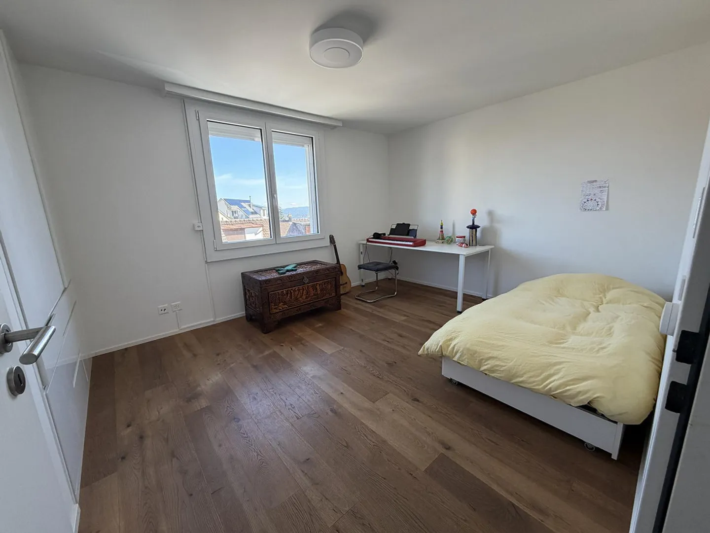 Appartamento 5.5 stanze con ampio soggiorno e balcone - Foto 6 di 11