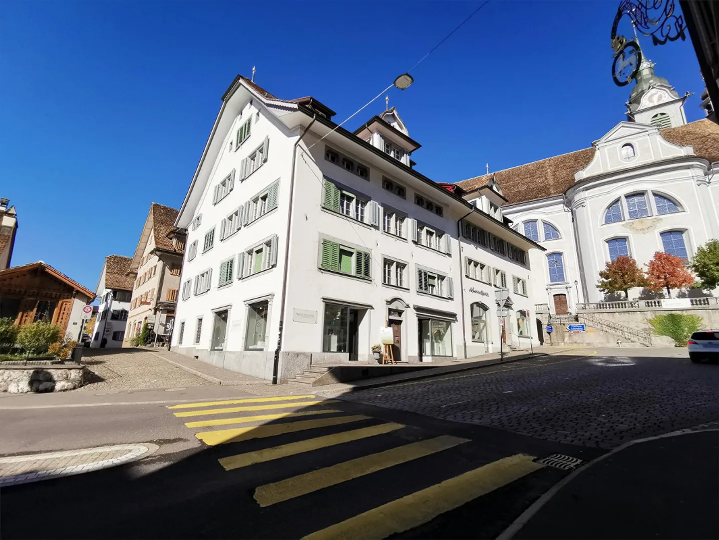 Retail space at Hauptplatz 5, Schwyz - central location with charm - Photo 1 of 5