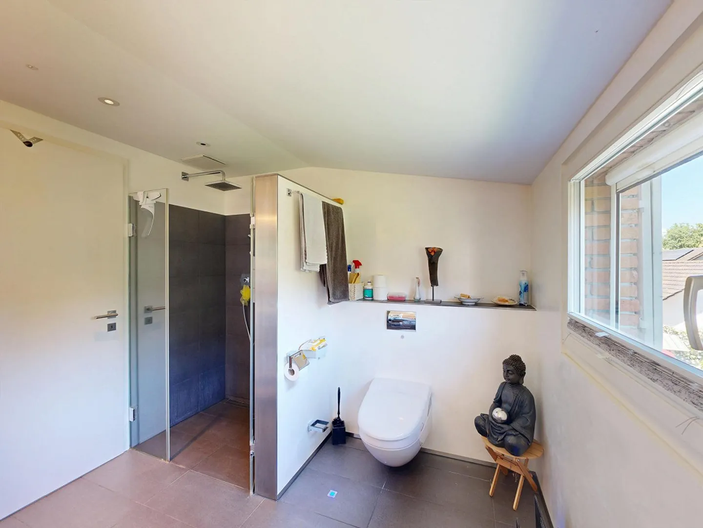 Maison individuelle élégante de 6,5 pièces dans un emplacement de choix à Münchenstein - Photo 15 sur 17