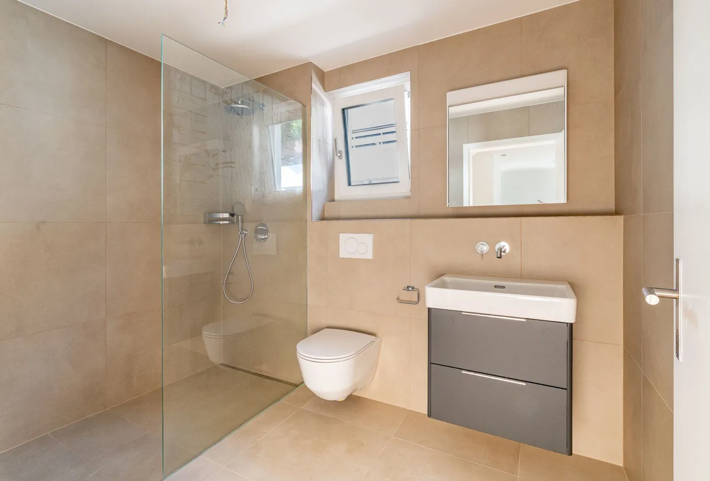 Spacious marvel for the highest demands - Photo 11 of 13