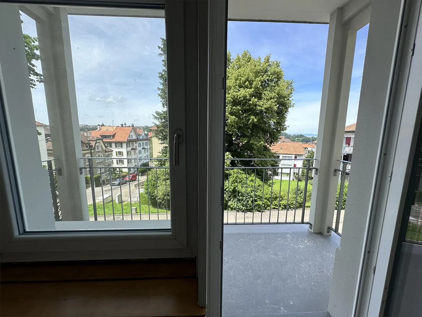 Belle appartement 1.5 pièces avec jardin d'hiver 2021 entièrement rénové - Photo 9 sur 9