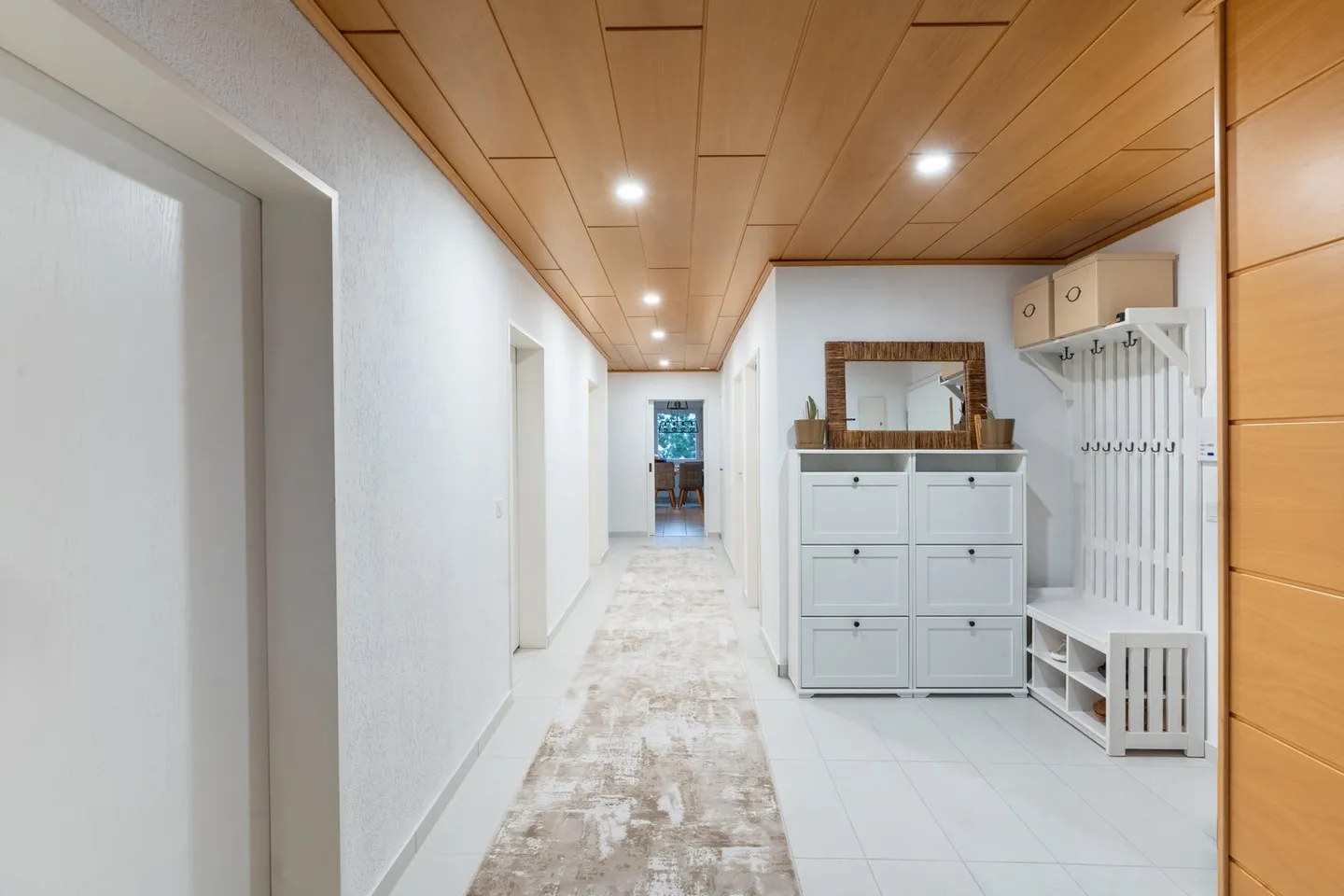 Appartamento ristrutturato di 4,5 locali con finiture curate - Foto 10 di 14