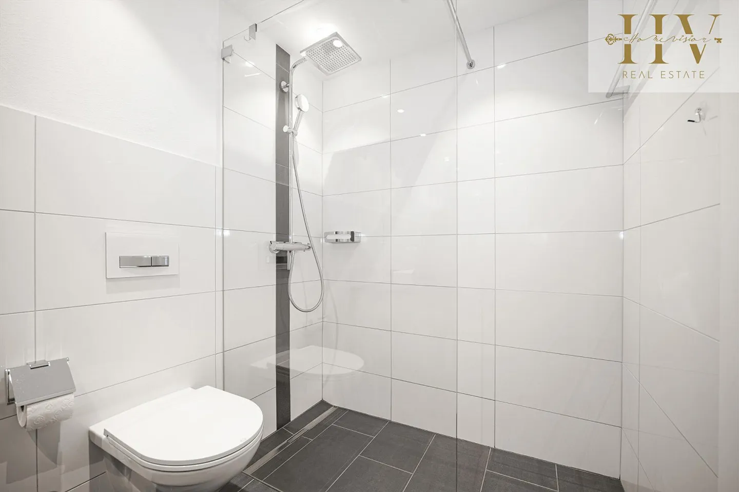 Attractive apartment in Laax with sunny XXL balcony - Photo 11 of 13