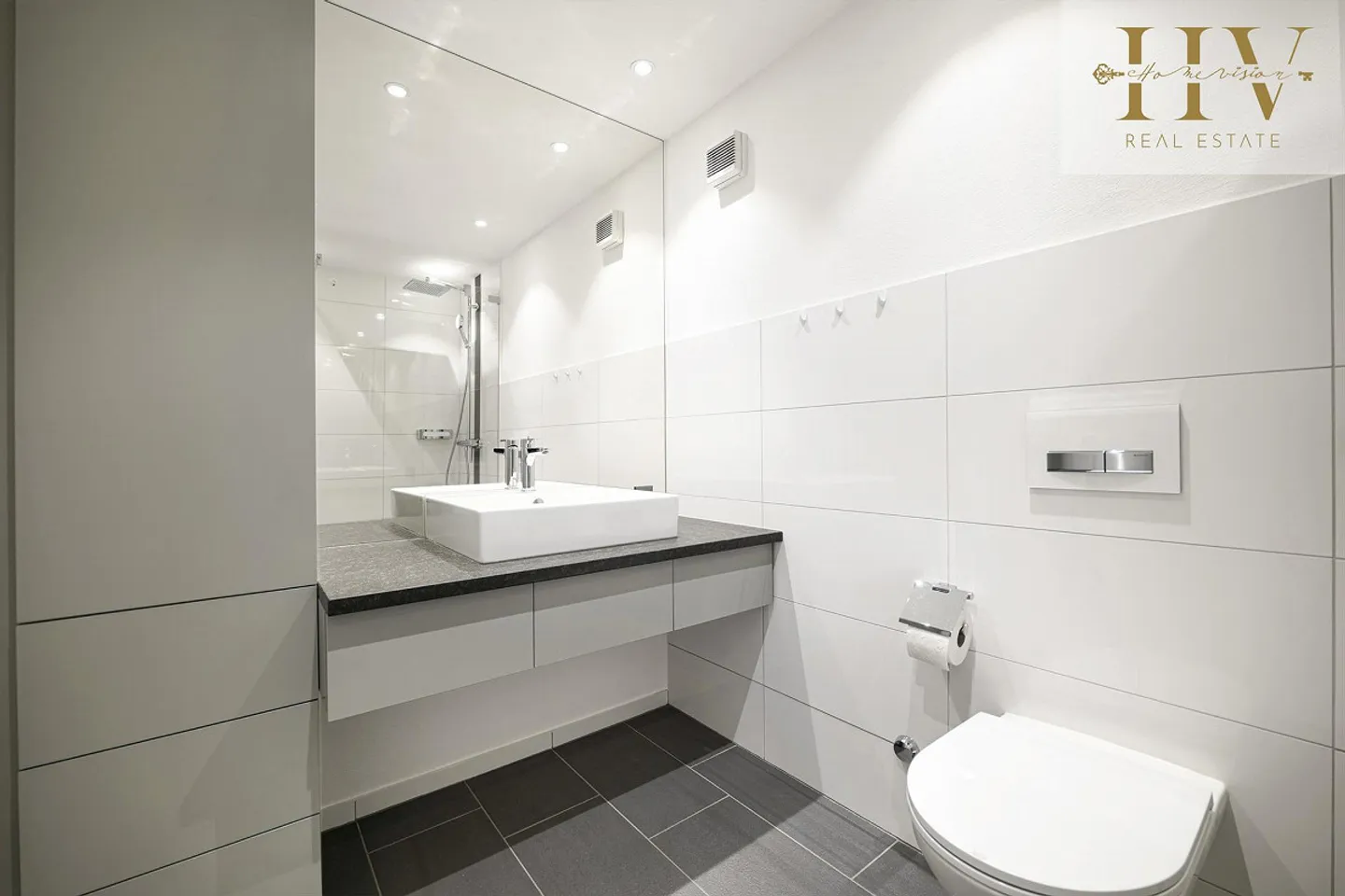 Attractive apartment in Laax with sunny XXL balcony - Photo 12 of 13