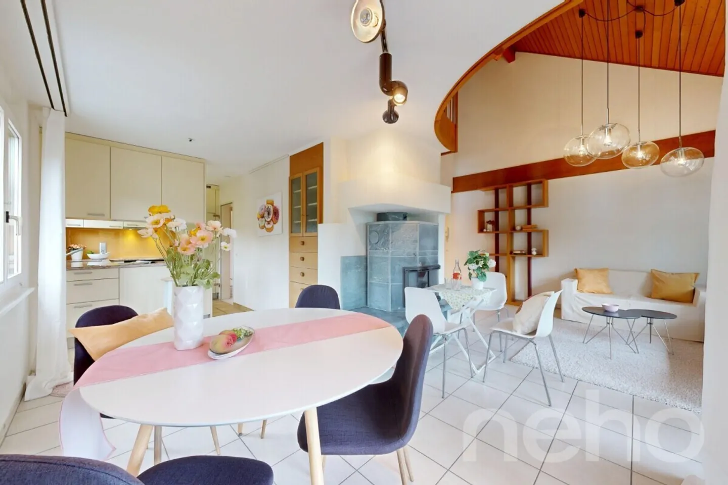 Penthouse lumineux de 5,5 pièces avec galerie - Photo 3 sur 12