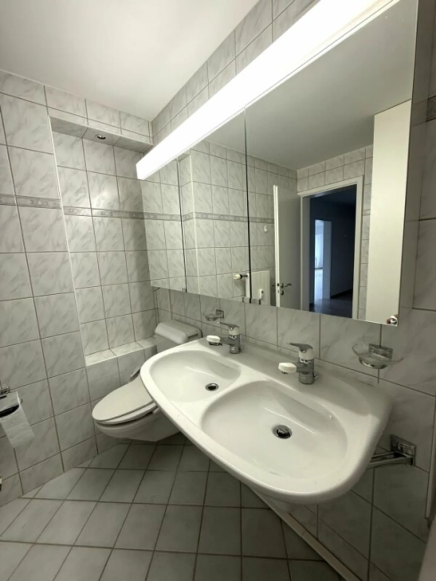 Appartement 5 pièces dans le meilleur emplacement à Bâle - Photo 7 sur 12