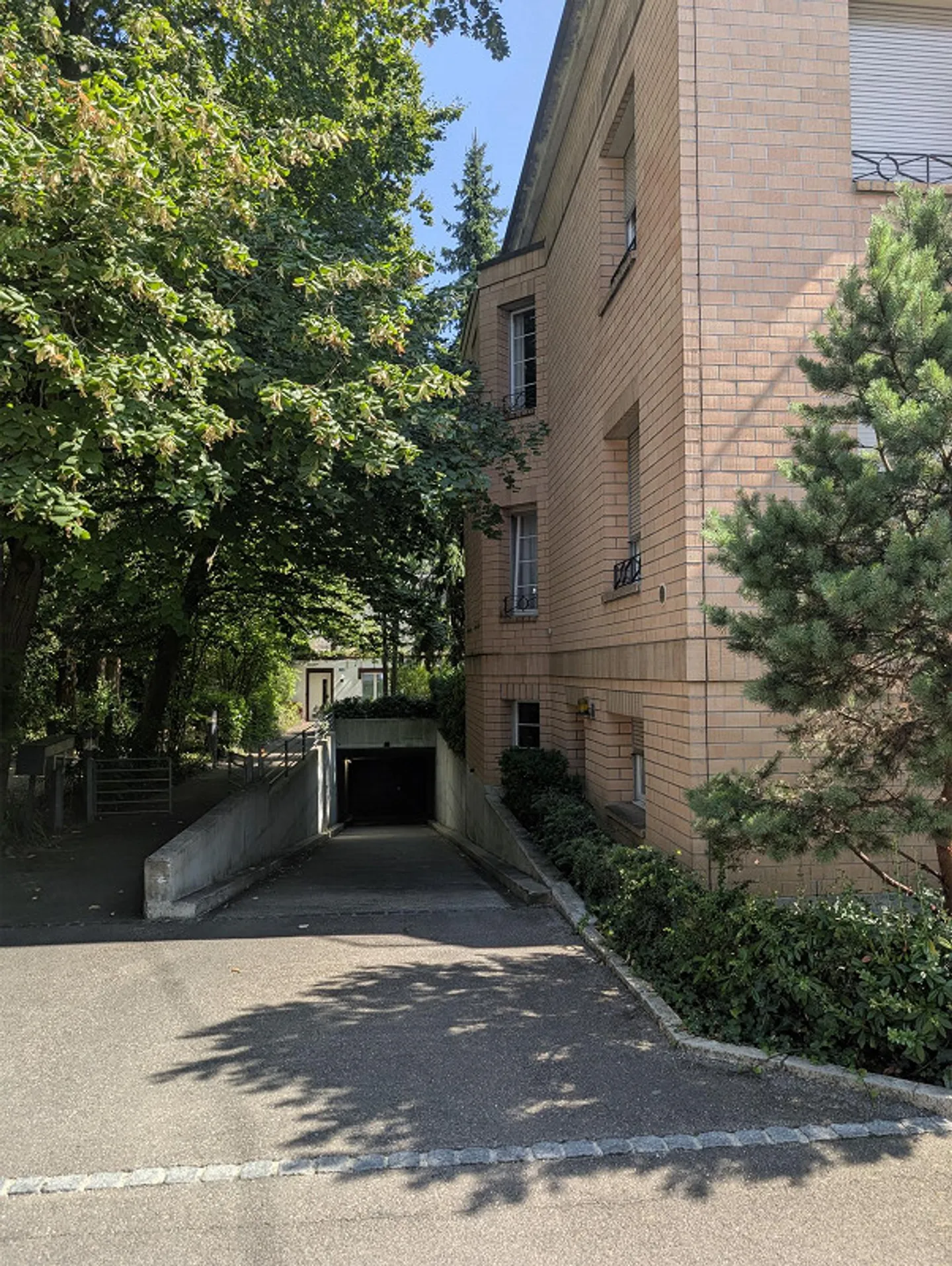 This gem is located in the popular district of Gellert - Photo 2 of 13