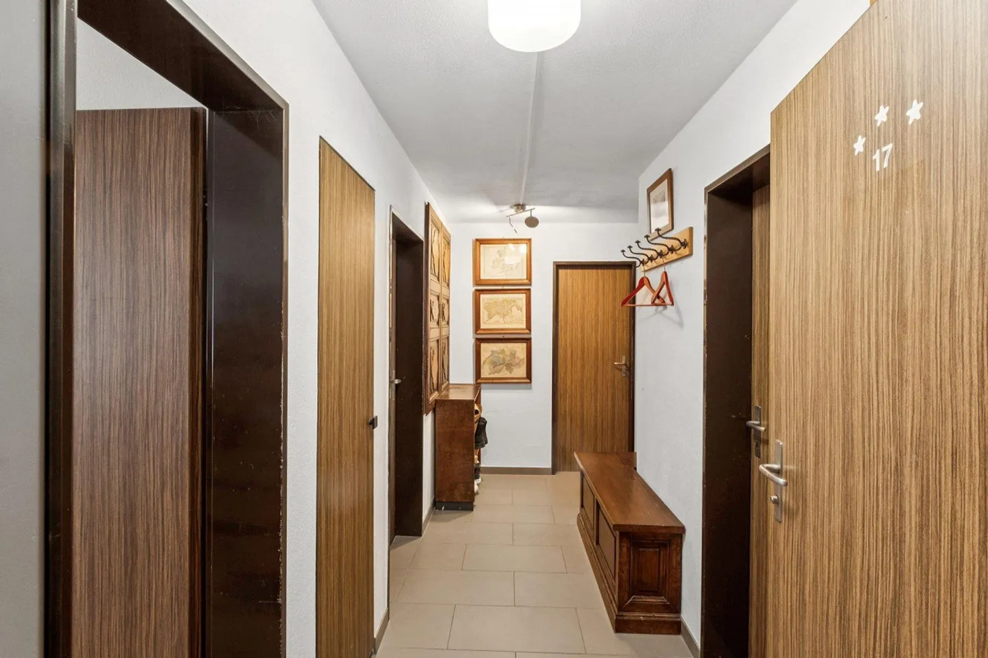 Charmante 3-Zimmer-Dachwohnung mit Matterhornblick - Foto 4 von 12