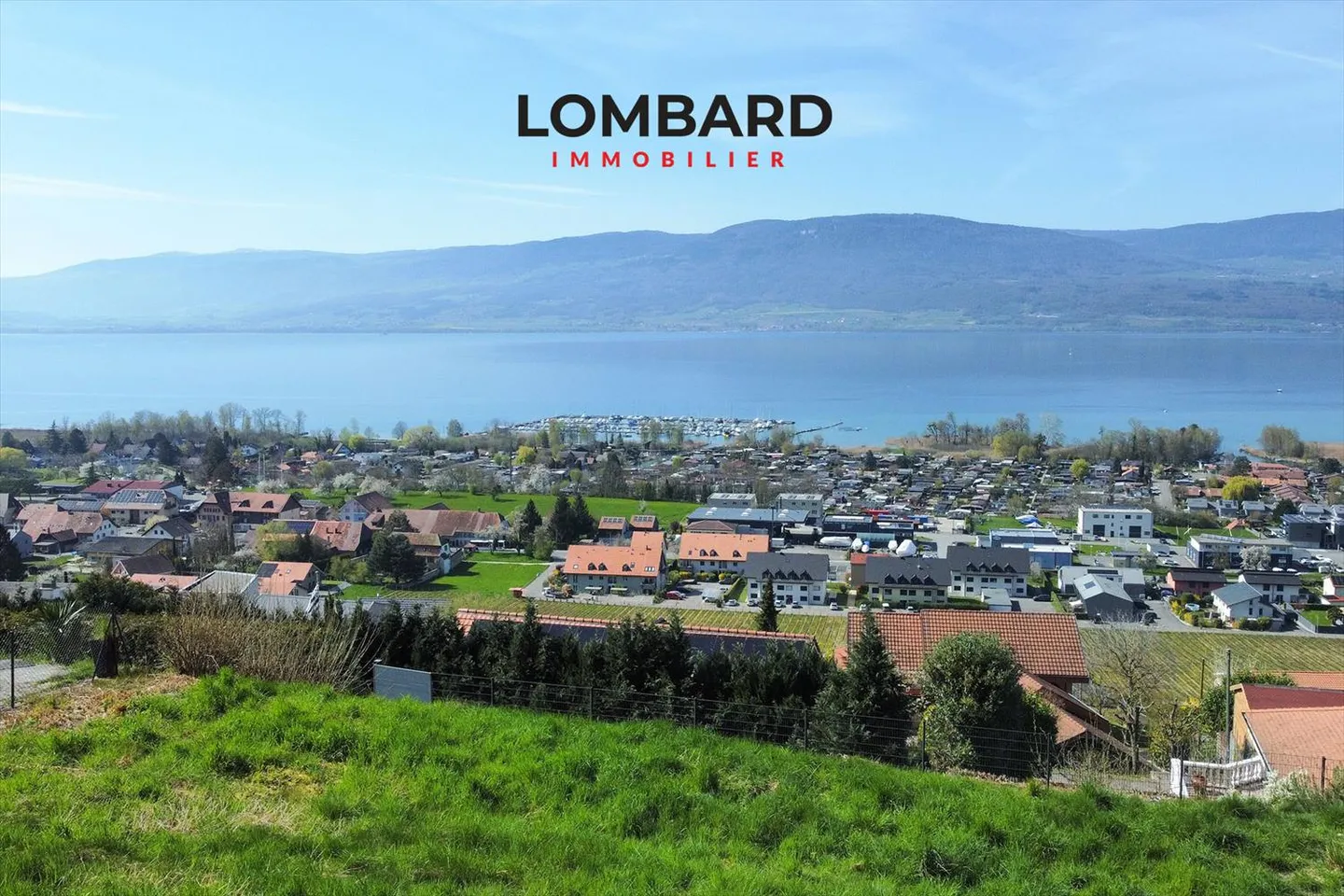 Terrain avec vue panoramique sur le lac - Photo 2 sur 6