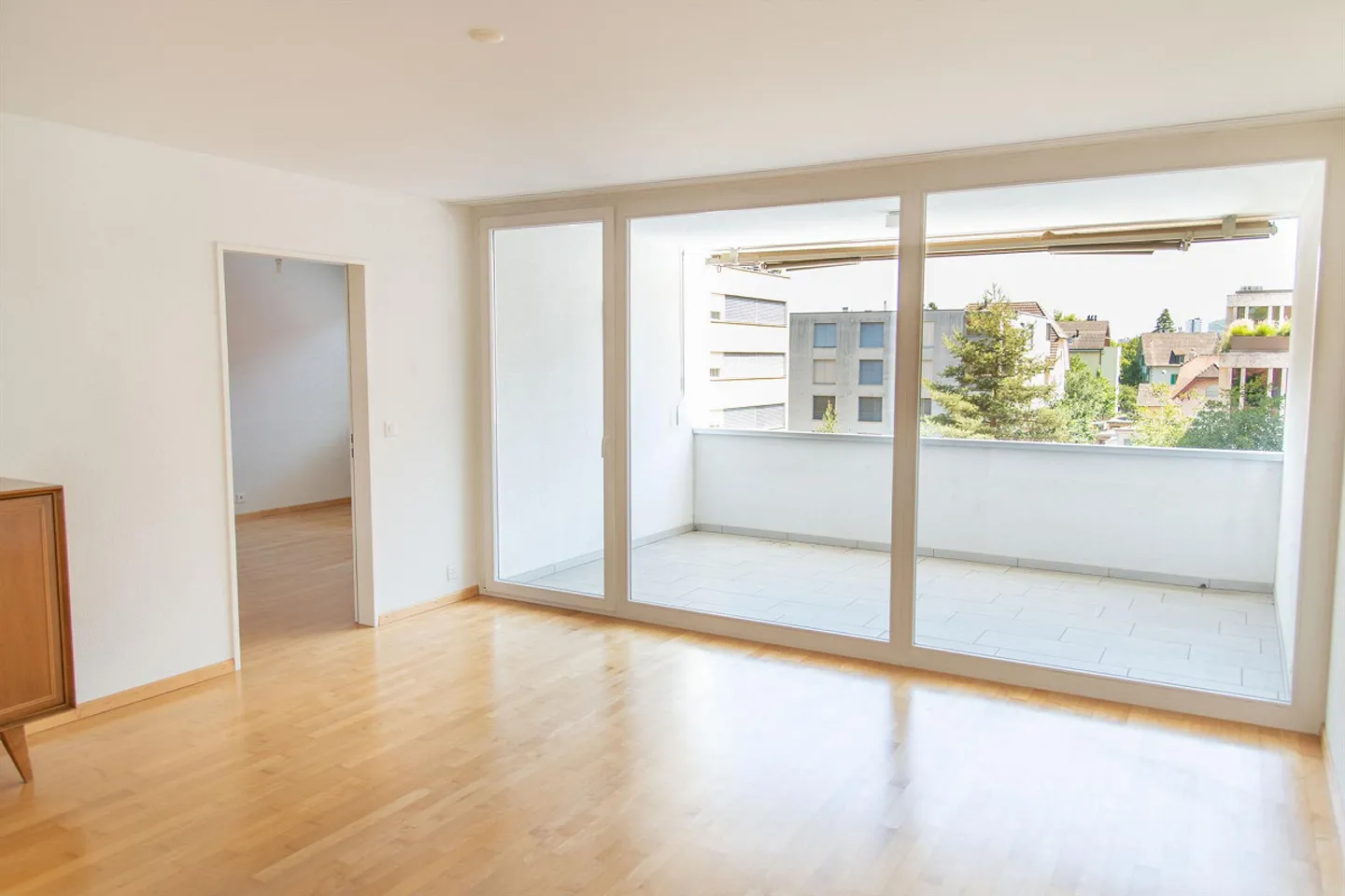 Well-maintained & bright 4.5-room apartment in a central location - Photo 5 of 12