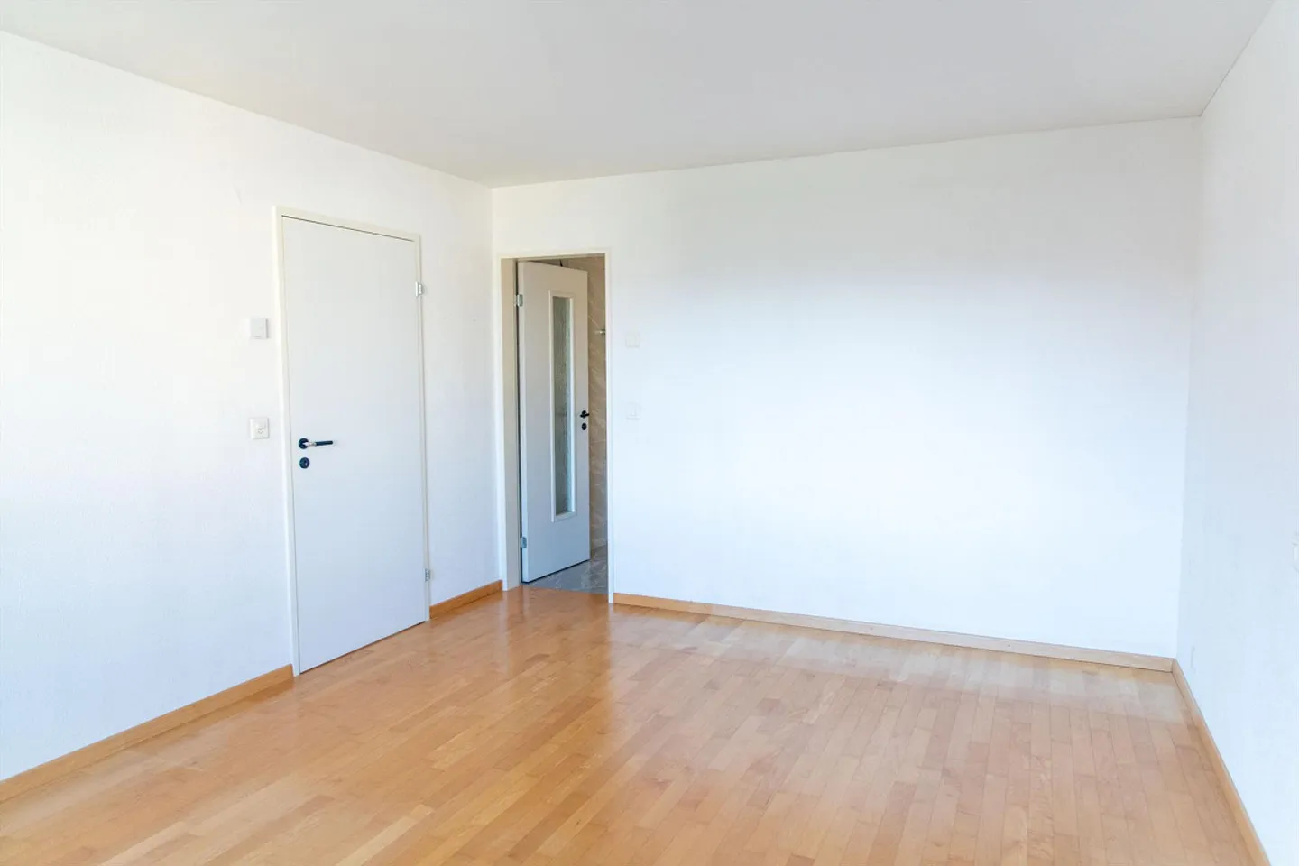Well-maintained & bright 4.5-room apartment in a central location - Photo 9 of 12